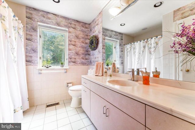 134 SPRINGTON LAKE RD, Media, PA 19063