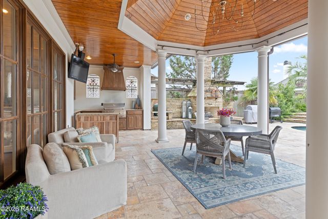 114 English Gardens Parkway, Lafayette, LA 70503