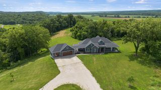 5400 E GIESING HILL RD, Hartsburg, MO 65039