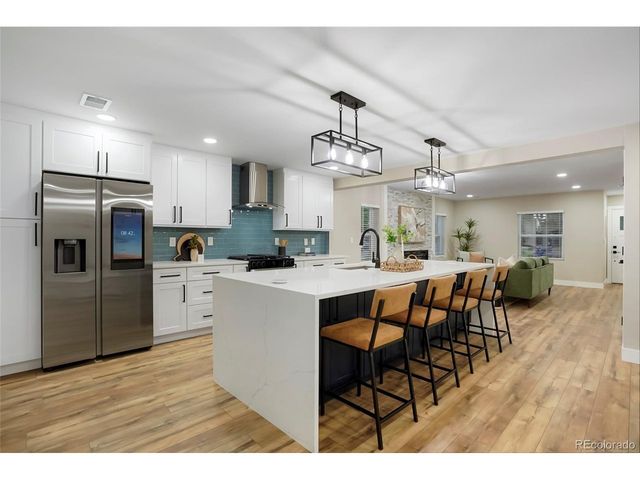 3046 Saint Paul St, Denver, CO 80205
