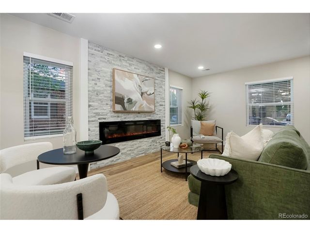 3046 Saint Paul St, Denver, CO 80205