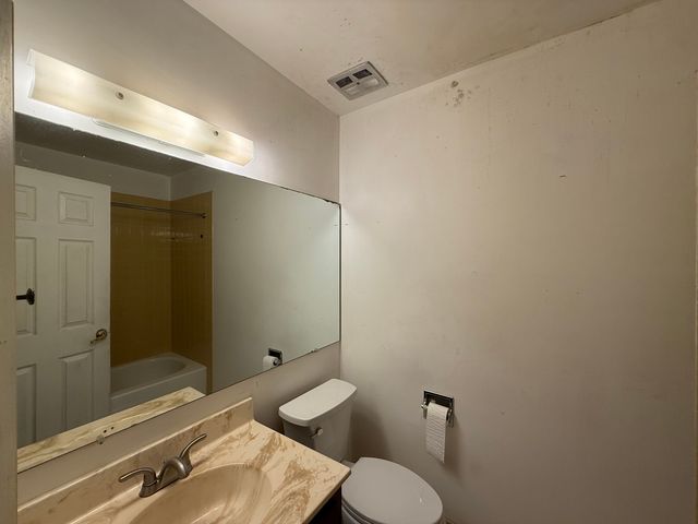 7 E CARRIAGEWAY Drive 311, Hazel Crest, IL 60429