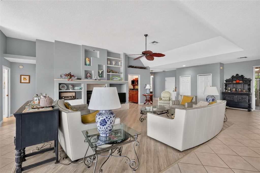 Image 13 of property listing at 5409 ESSEX COURT, Leesburg, FL 34748
