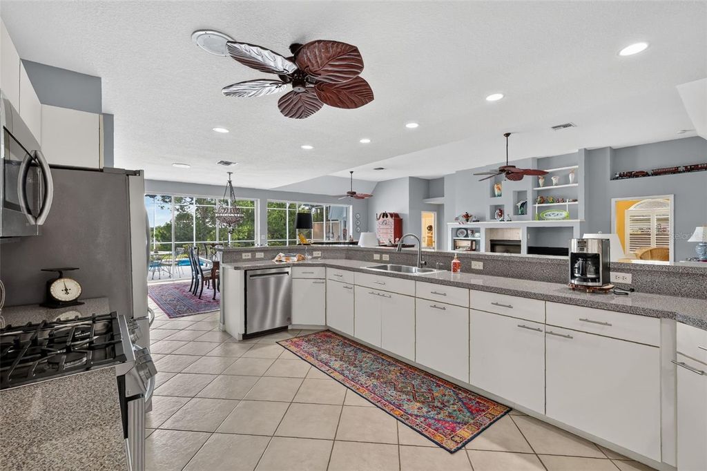 Image 17 of property listing at 5409 ESSEX COURT, Leesburg, FL 34748