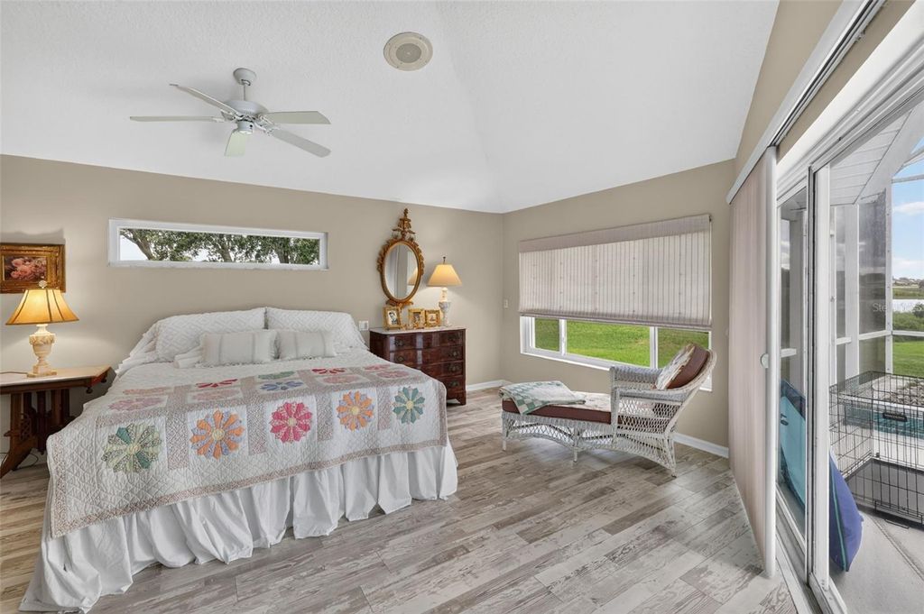 Image 22 of property listing at 5409 ESSEX COURT, Leesburg, FL 34748