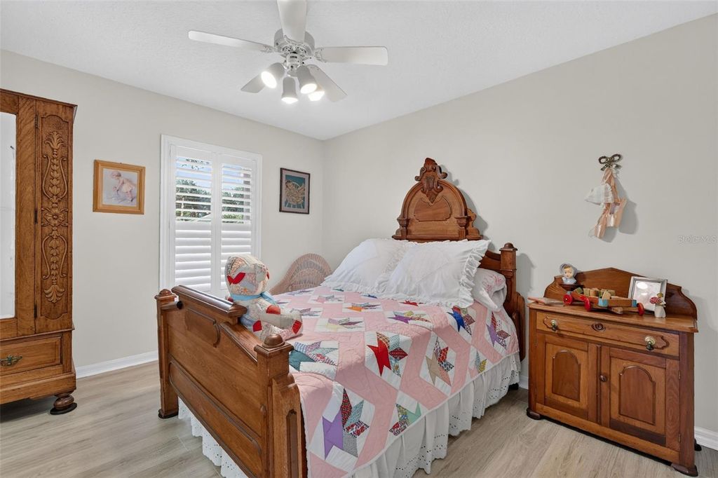 Image 29 of property listing at 5409 ESSEX COURT, Leesburg, FL 34748