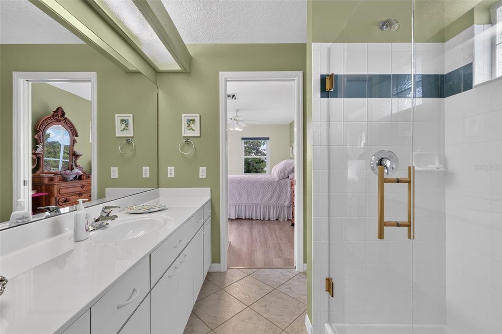 Image 30 of property listing at 5409 ESSEX COURT, Leesburg, FL 34748