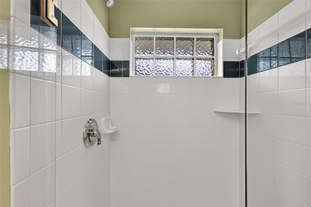 Image 31 of property listing at 5409 ESSEX COURT, Leesburg, FL 34748