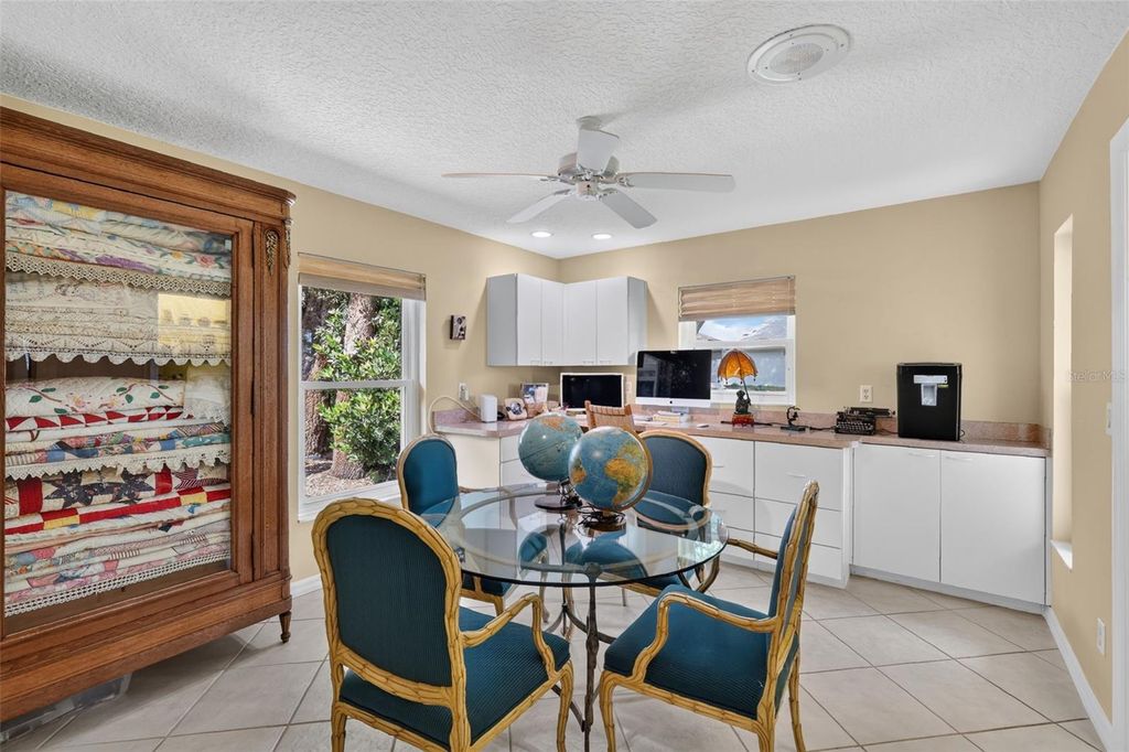 Image 40 of property listing at 5409 ESSEX COURT, Leesburg, FL 34748