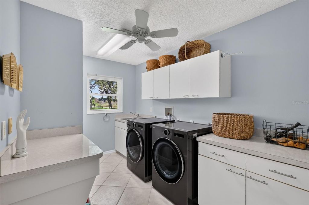 Image 41 of property listing at 5409 ESSEX COURT, Leesburg, FL 34748