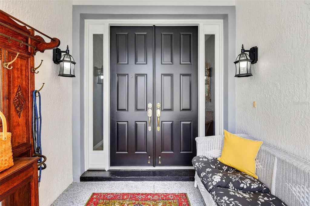 Image 6 of property listing at 5409 ESSEX COURT, Leesburg, FL 34748