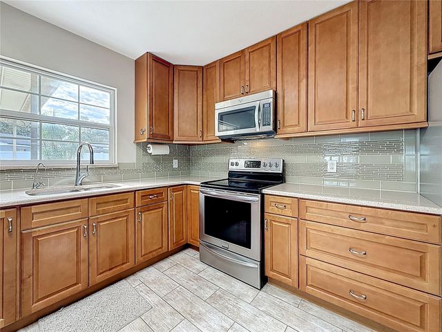 7210 DANBURY WAY, Clearwater, FL 33764