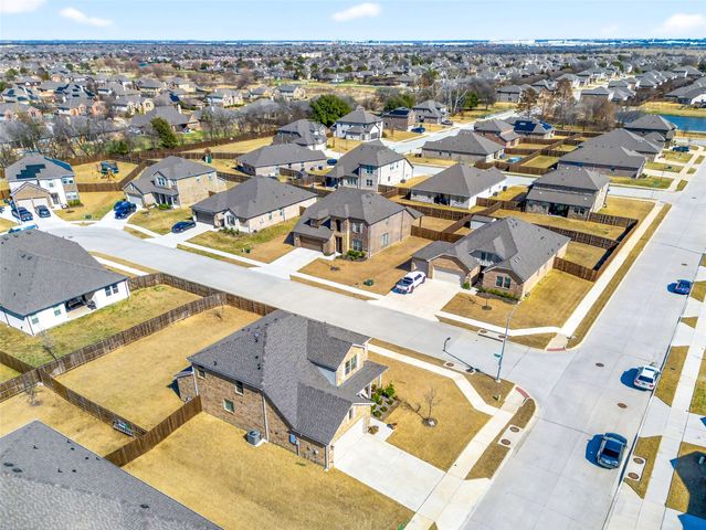 1624 Whitworth Drive, Haslet, TX 76052