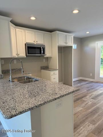 11409 Tierney Ave, Louisville, KY 40272