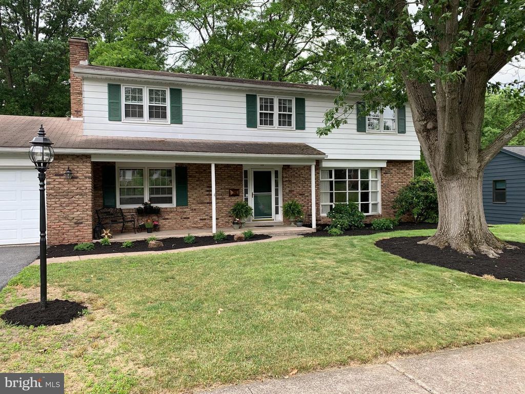 115 PARKVIEW RD, New Cumberland, PA 17070