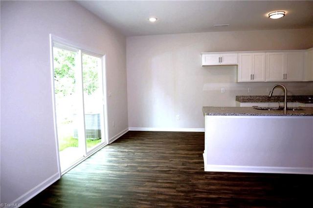 1126 Brooksridge Way, Whitsett, NC 27377