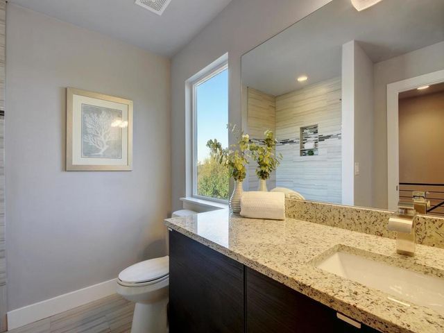 5308 Downs DR 2, Austin, TX 78721