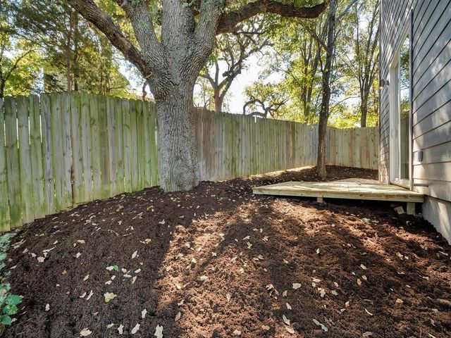 5308 Downs DR 2, Austin, TX 78721