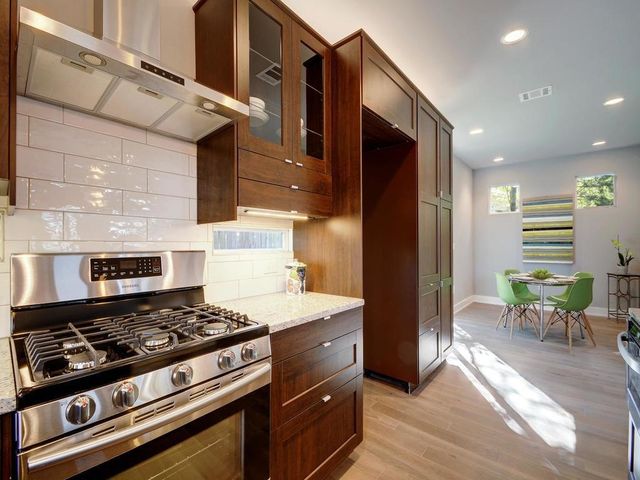5308 Downs DR 2, Austin, TX 78721