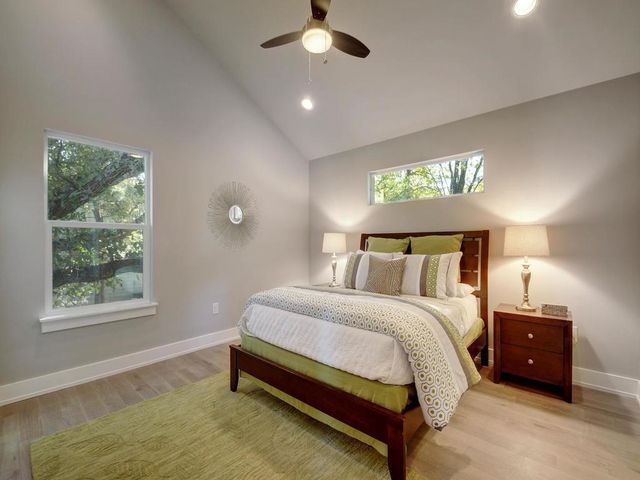 5308 Downs DR 2, Austin, TX 78721