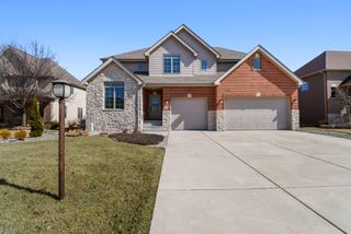 10057 New Devon Street, Munster, IN 46321