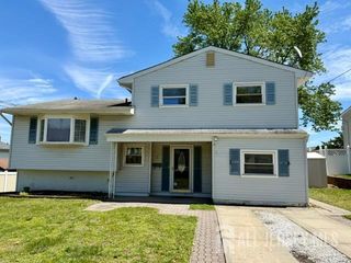 5 Sussex Court, South River, NJ 08882