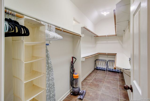 6019 Hart Fld, San Antonio, TX 78249