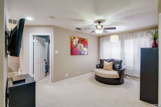 6019 Hart Fld, San Antonio, TX 78249