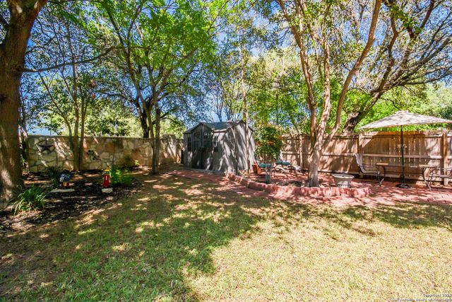 6019 Hart Fld, San Antonio, TX 78249