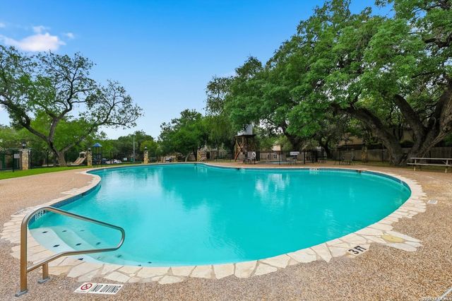 6019 Hart Fld, San Antonio, TX 78249