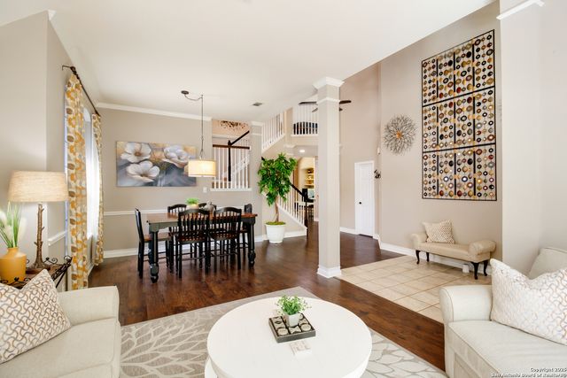 6019 Hart Fld, San Antonio, TX 78249