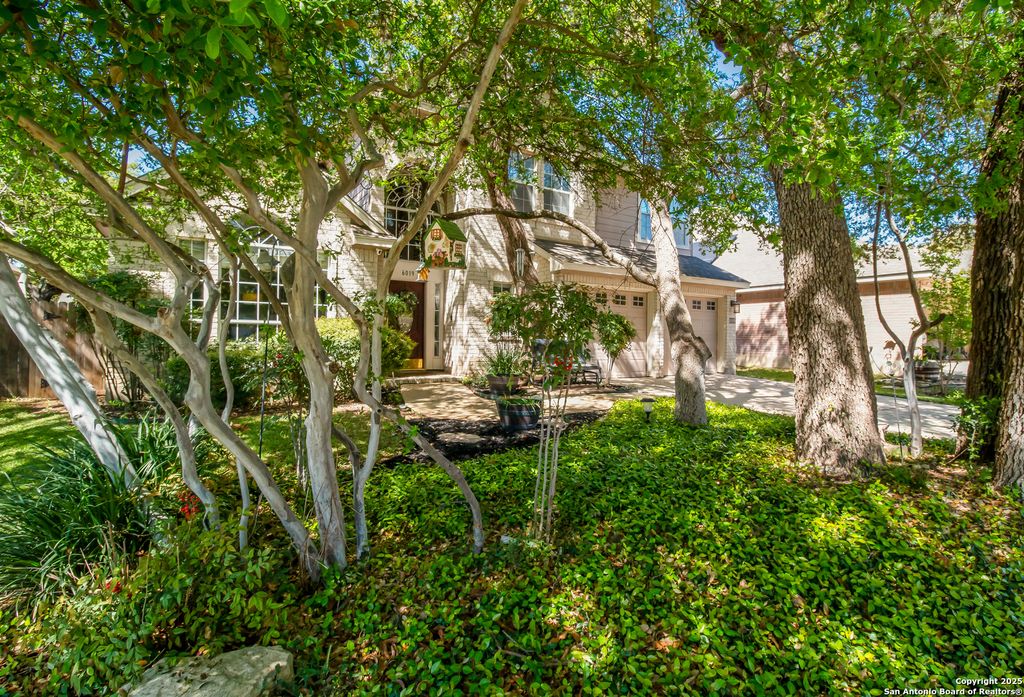 6019 Hart Fld, San Antonio, TX 78249