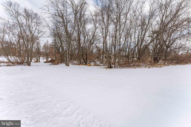 1438 WILLIAMSBURG DR, West Chester, PA 19382