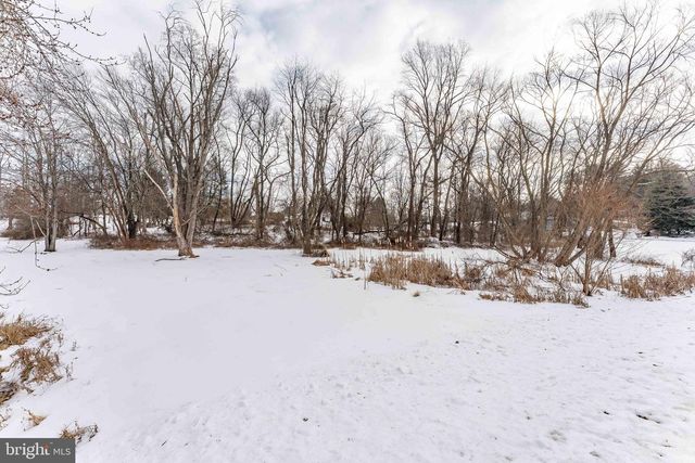 1438 WILLIAMSBURG DR, West Chester, PA 19382