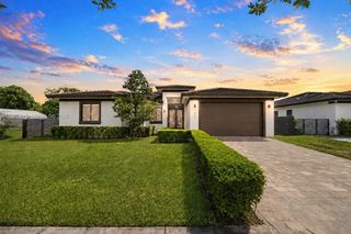9450 SW 35th Street, Miami, FL 33165