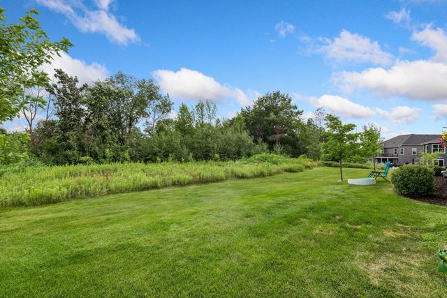 5981 Walnut Grove Lane N, Plymouth, MN 55446