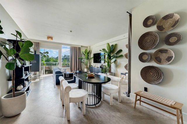 3250 Grand Avenue 306, Miami, FL 33133