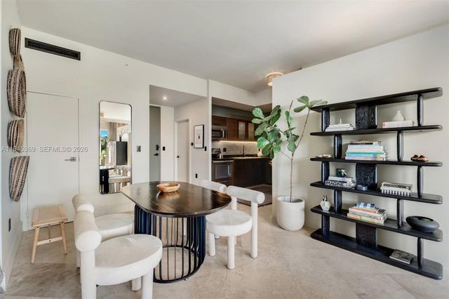 3250 Grand Avenue 306, Miami, FL 33133