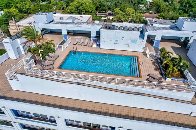 3250 Grand Avenue 306, Miami, FL 33133