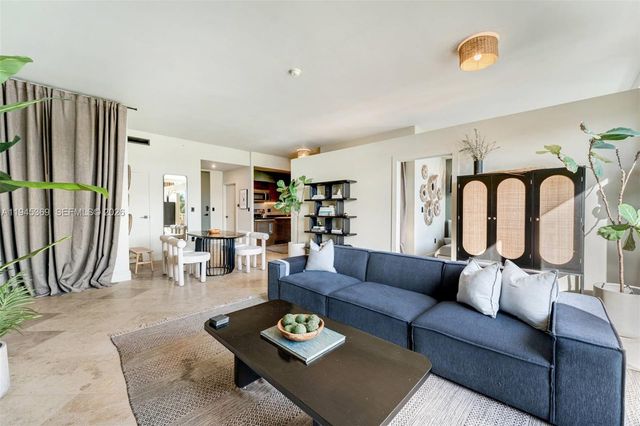 3250 Grand Avenue 306, Miami, FL 33133