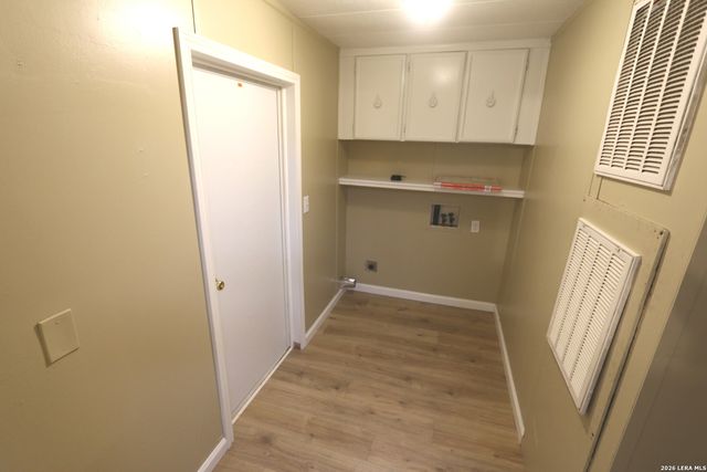 76 & 76 B POST OAK RD, La Vernia, TX 78121