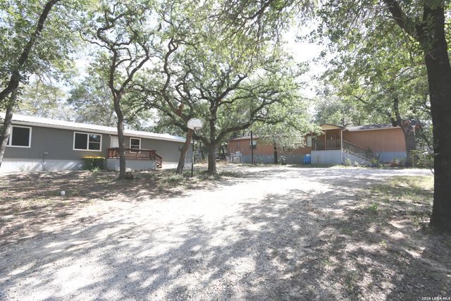 76 & 76 B POST OAK RD, La Vernia, TX 78121