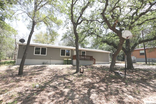 76 & 76 B POST OAK RD, La Vernia, TX 78121