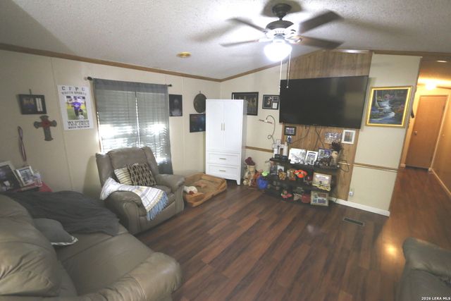 76 & 76 B POST OAK RD, La Vernia, TX 78121
