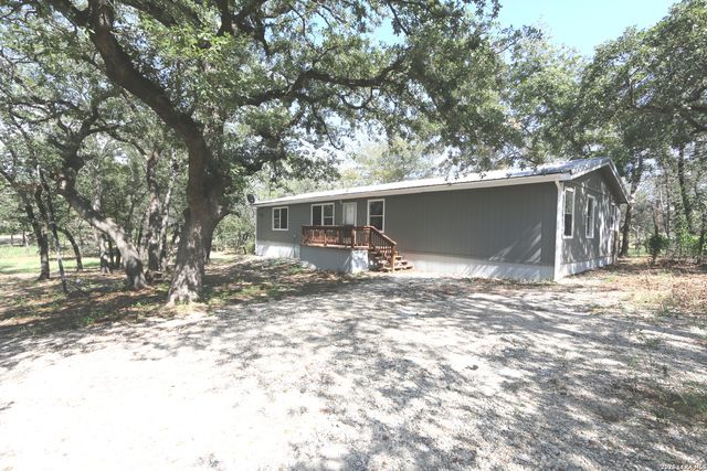 76 & 76 B POST OAK RD, La Vernia, TX 78121