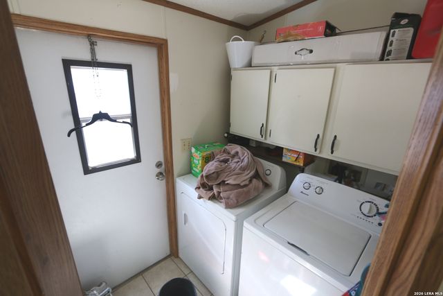 76 & 76 B POST OAK RD, La Vernia, TX 78121