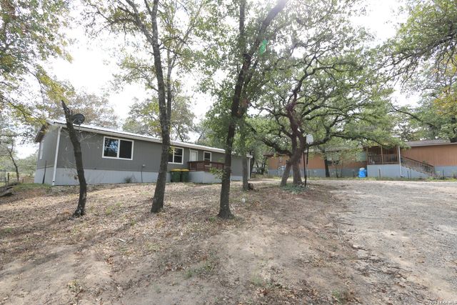 76 & 76 B POST OAK RD, La Vernia, TX 78121