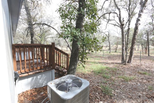 76 & 76 B POST OAK RD, La Vernia, TX 78121