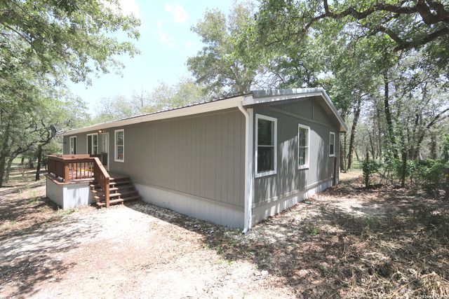 76 & 76 B POST OAK RD, La Vernia, TX 78121