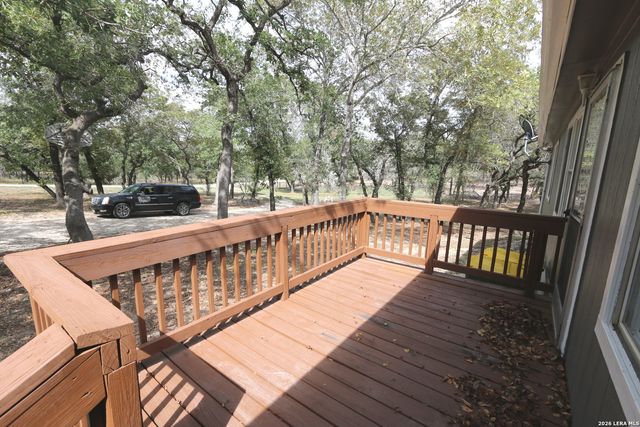 76 & 76 B POST OAK RD, La Vernia, TX 78121